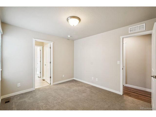 1077 Mountain Dr A, Longmont, CO 80503