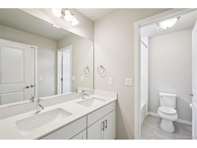 1077 Mountain Dr A, Longmont, CO 80503