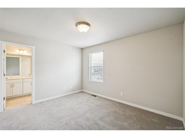 1077 Mountain Dr A, Longmont, CO 80503