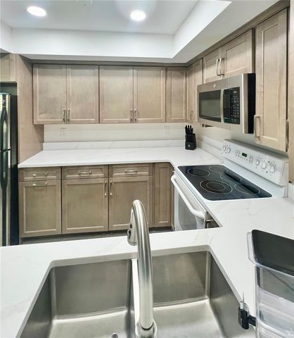 700 STARKEY ROAD 814, Largo, FL 33771