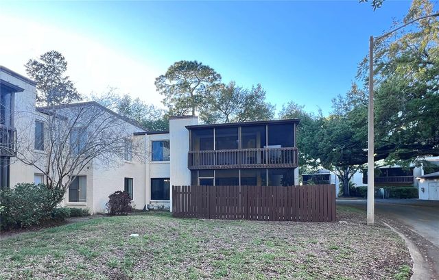 700 STARKEY ROAD 814, Largo, FL 33771