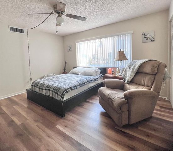 700 STARKEY ROAD 814, Largo, FL 33771