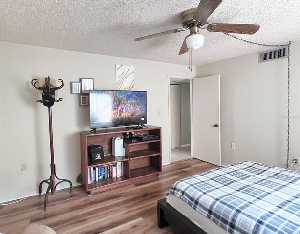 700 STARKEY ROAD 814, Largo, FL 33771