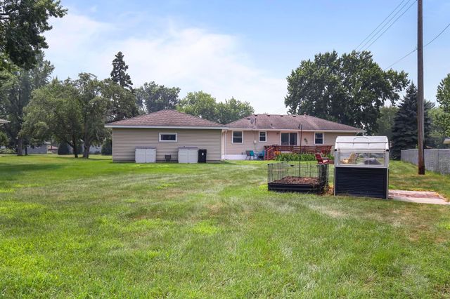 7040 Jersey Avenue N, Brooklyn Park, MN 55428