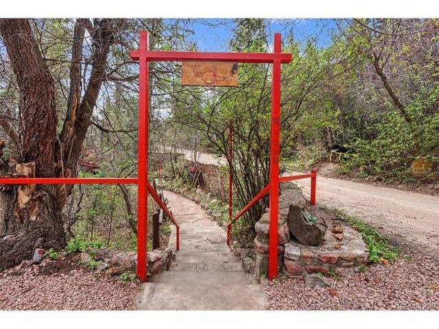 3875 Overlook Rd, Colorado Springs, CO 80906