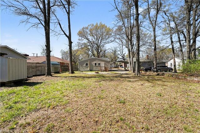 504 Ellwood Drive, High Point, NC 27260