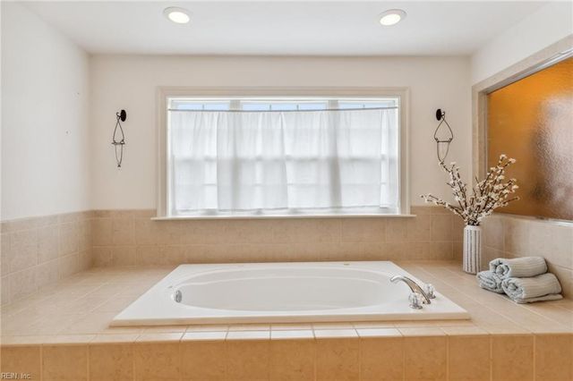 2305 Fenwick WAY, Virginia Beach, VA 23453