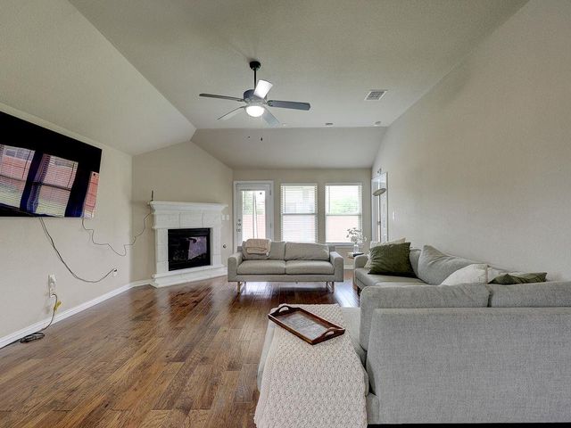 4140 Van Ness Ave, Round Rock, TX 78681