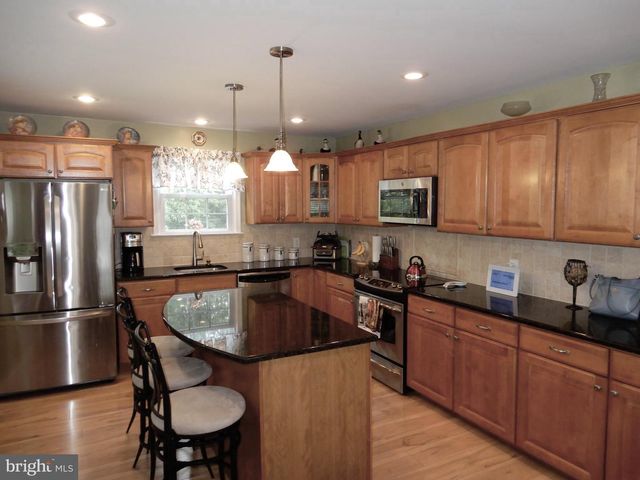 3110 VICTORIA CT, Bensalem, PA 19020