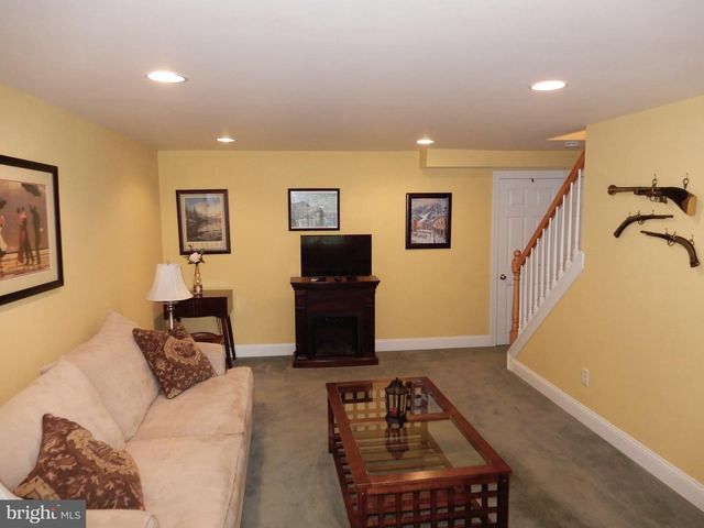 3110 VICTORIA CT, Bensalem, PA 19020