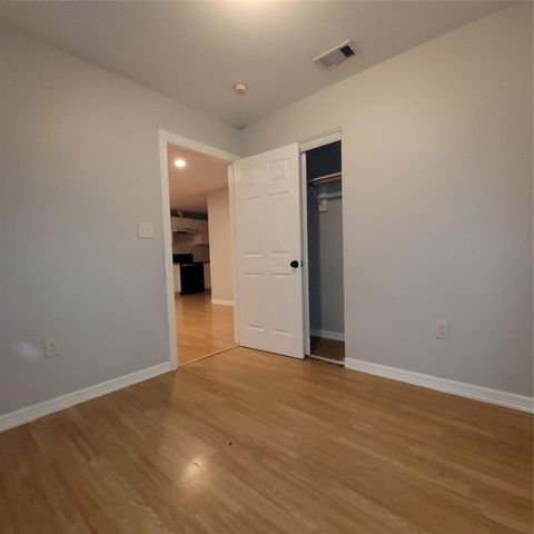7608 E Magnolia Street B, Houston, TX 77012