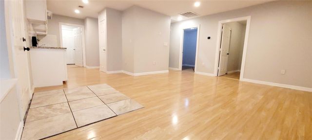 7608 E Magnolia Street B, Houston, TX 77012