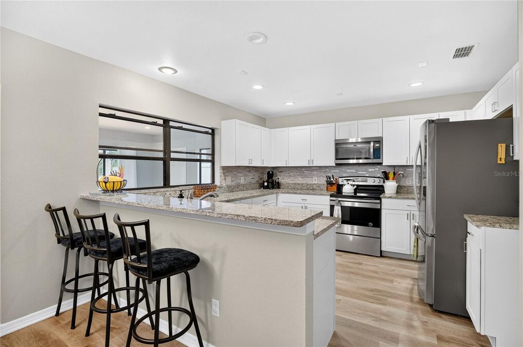 Image 12 of property listing at 13691 CRYSTAL RIVER DRIVE, Orlando, FL 32828