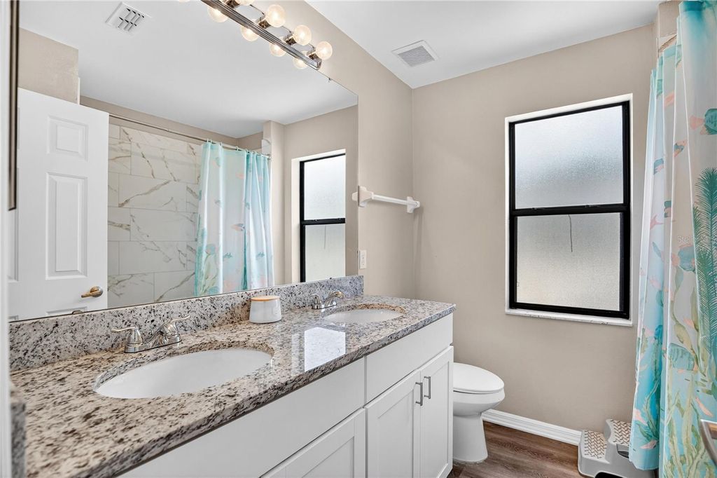 Image 23 of property listing at 13691 CRYSTAL RIVER DRIVE, Orlando, FL 32828