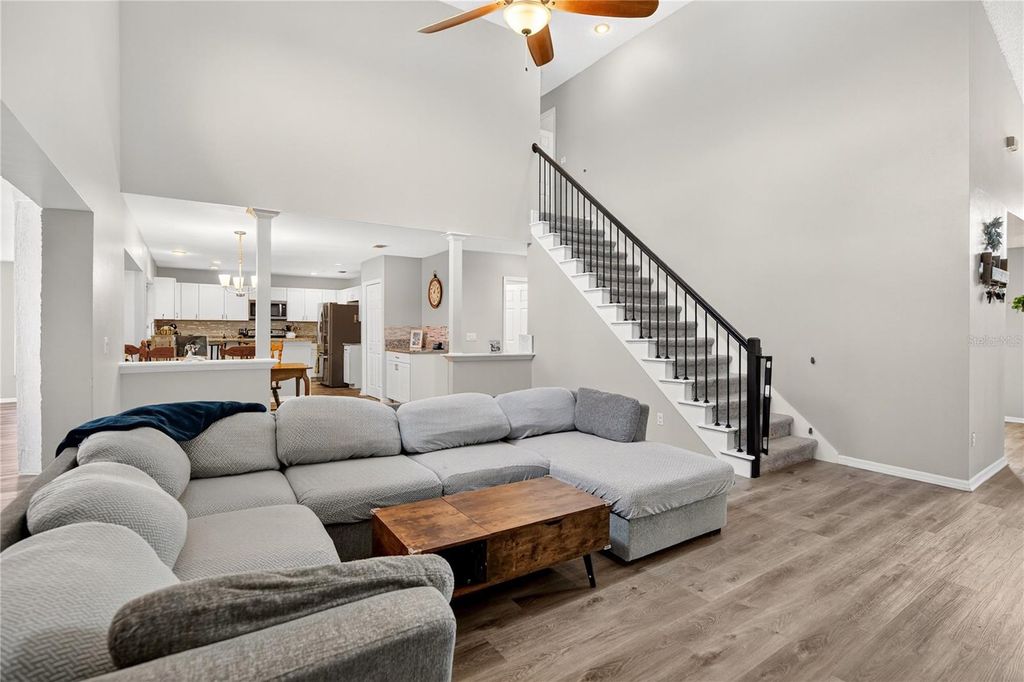 Image 6 of property listing at 13691 CRYSTAL RIVER DRIVE, Orlando, FL 32828