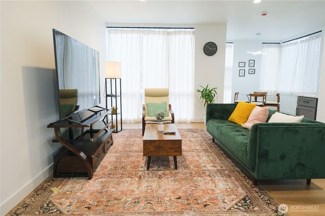 8524 23rd Avenue NE, Seattle, WA 98115