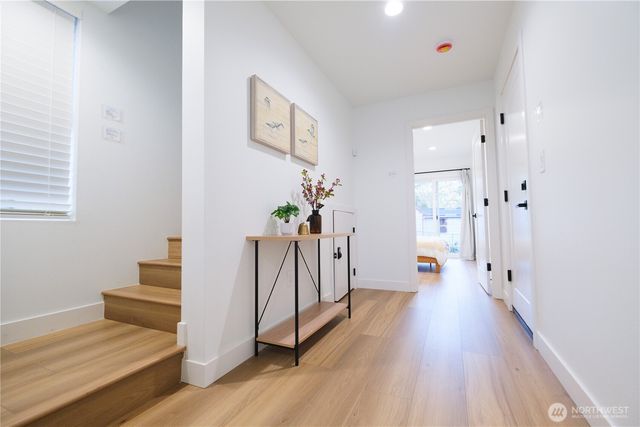 8524 23rd Avenue NE, Seattle, WA 98115