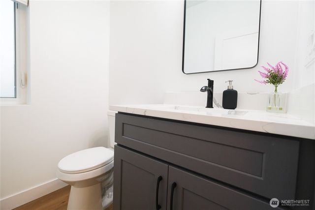 8524 23rd Avenue NE, Seattle, WA 98115