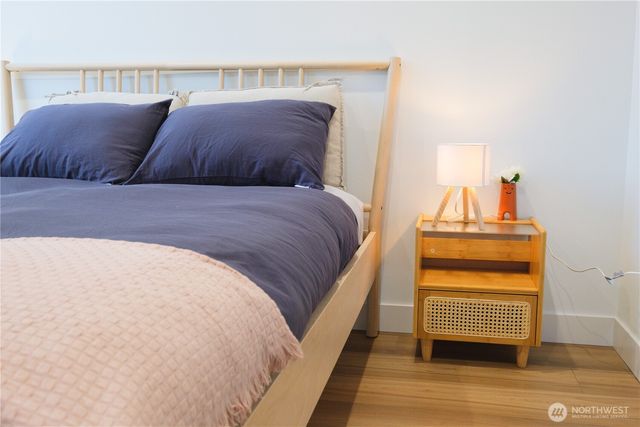 8524 23rd Avenue NE, Seattle, WA 98115