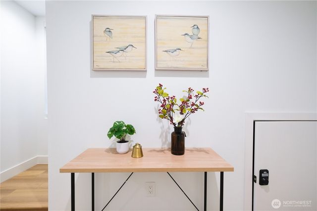 8524 23rd Avenue NE, Seattle, WA 98115