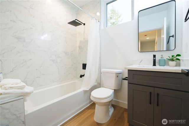 8524 23rd Avenue NE, Seattle, WA 98115