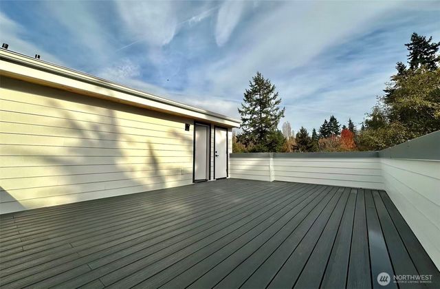 8524 23rd Avenue NE, Seattle, WA 98115