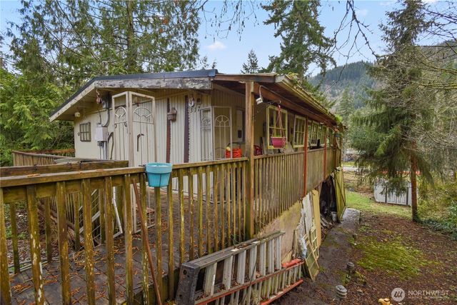 317 Ridgeway Place, Sedro Woolley, WA 98284