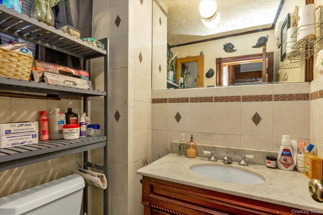 156-08 109th Avenue, Jamaica, NY 11433