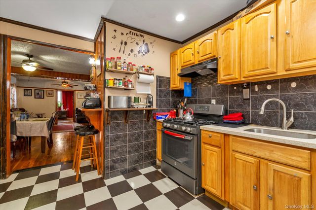 156-08 109th Avenue, Jamaica, NY 11433