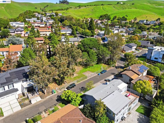 394 Appian Way, Union City, CA 94587
