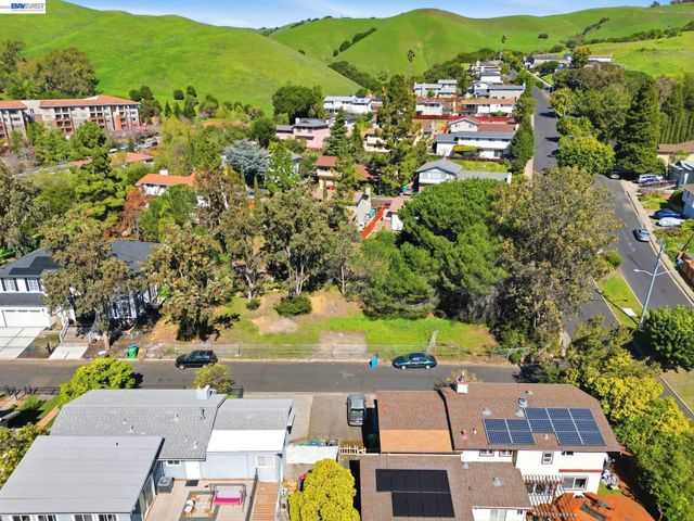 394 Appian Way, Union City, CA 94587