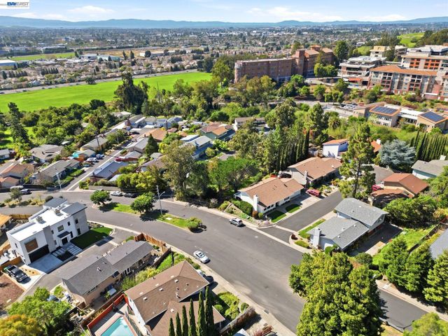 394 Appian Way, Union City, CA 94587