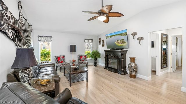 228 NW 12th LN, Cape Coral, FL 33993