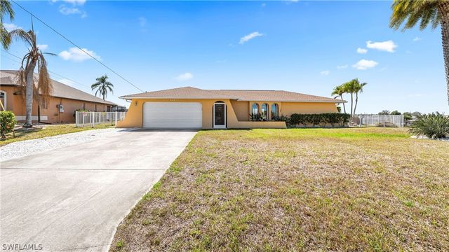228 NW 12th LN, Cape Coral, FL 33993