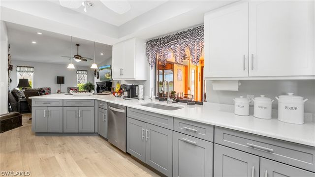 228 NW 12th LN, Cape Coral, FL 33993