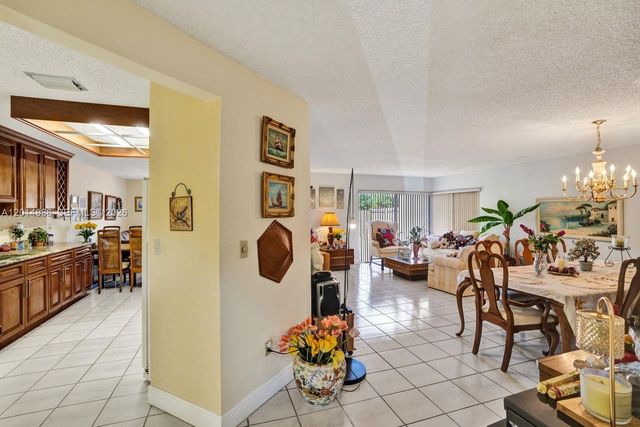 10190 SW 138th Ct, Miami, FL 33186