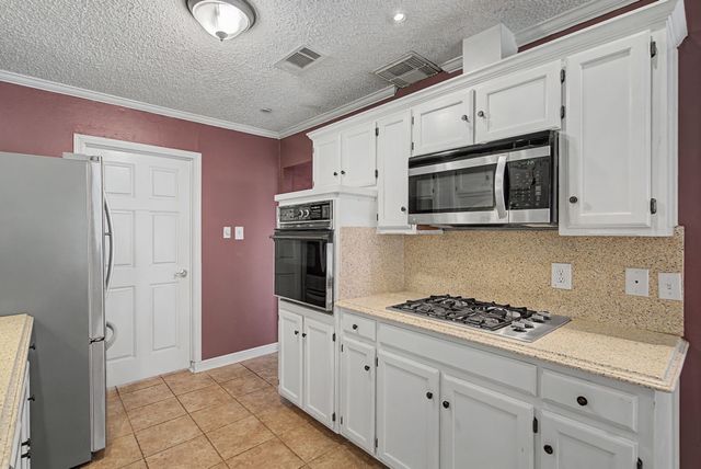 1213 Olmos Creek Place, Denton, TX 76205