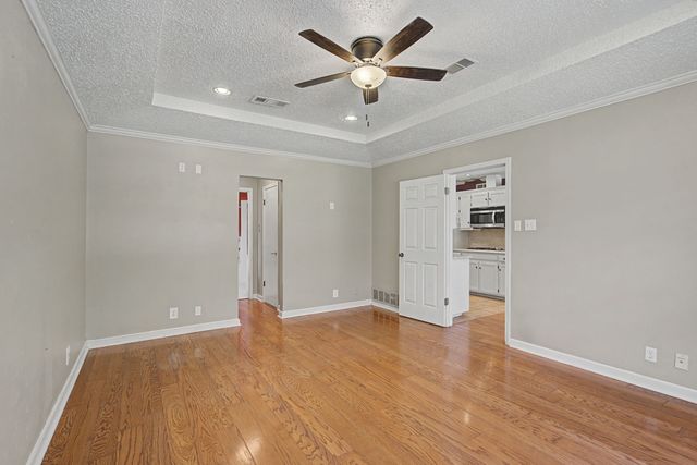 1213 Olmos Creek Place, Denton, TX 76205