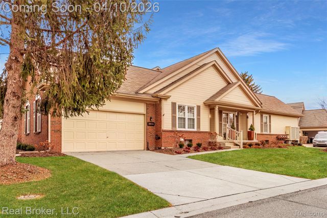 39836 Eagle Trace Drive, Northville Township, MI 48168
