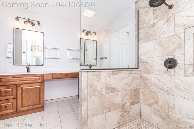 39836 Eagle Trace Drive, Northville Township, MI 48168