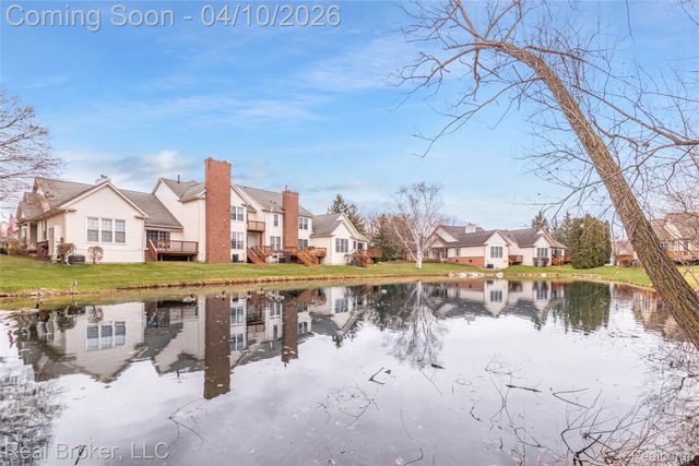 39836 Eagle Trace Drive, Northville Township, MI 48168