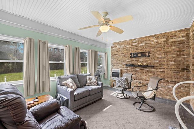 2143 MILL CREEK RD, Luray, VA 22835