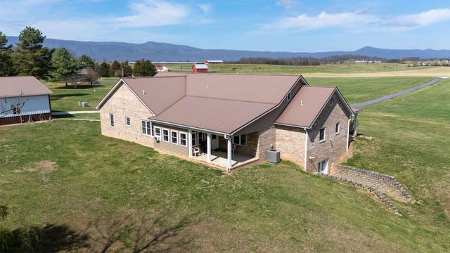 2143 MILL CREEK RD, Luray, VA 22835