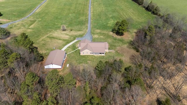 2143 MILL CREEK RD, Luray, VA 22835
