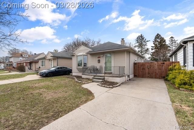 1461 Champaign Road, Lincoln Park, MI 48146