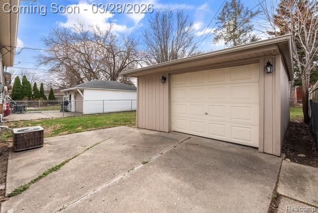 1461 Champaign Road, Lincoln Park, MI 48146