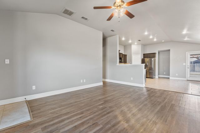 7029 34th Place, Lubbock, TX 79407