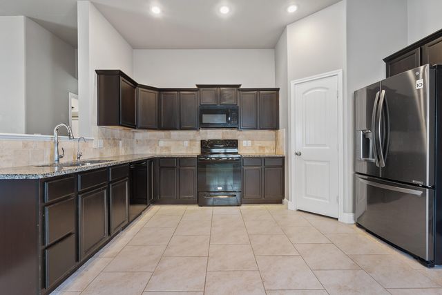 7029 34th Place, Lubbock, TX 79407