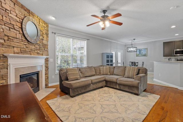 116 Texanna Way, Holly Springs, NC 27540