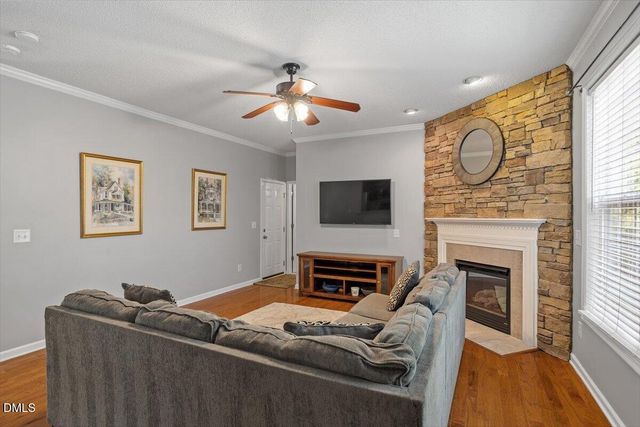116 Texanna Way, Holly Springs, NC 27540